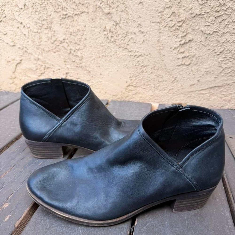 Black Lucky Brand leather ankle boots
